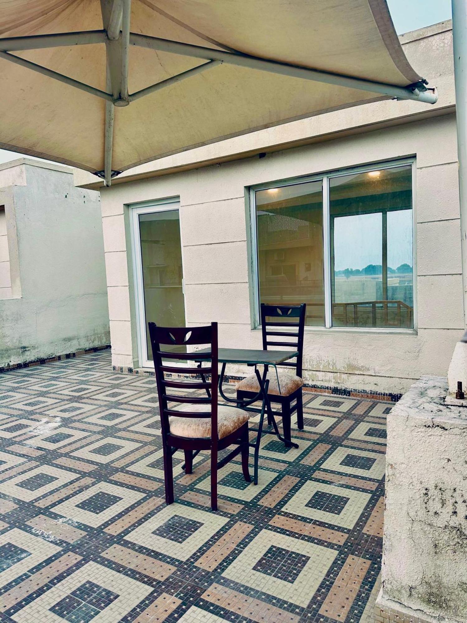 Pearl Grand Boutique Cottage In Omaxe Anandam Vrindavan - #Premium Ac Rooms With Balcony #Big Parking #Lift #Garden #Peaceful Area #Near Prem Mandir #Property Of The Year #Most Awarded Exterior foto